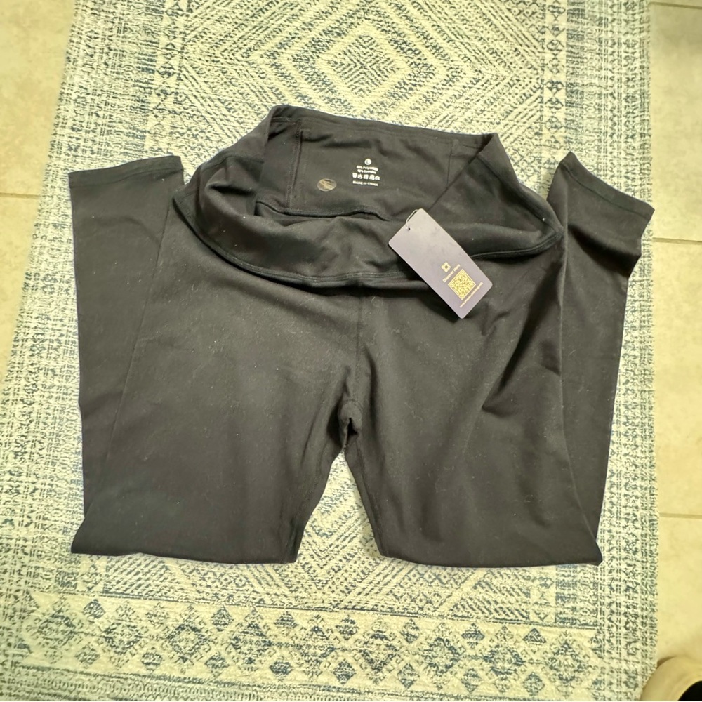 Large Dragonfit Black Leggings with Compression waistband.